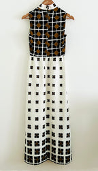 1970's Vintage Retro Caron (Chicago) Sleeveless V-Neck Dress