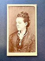 Load image into Gallery viewer, Carte de Visite; Woman&#39;s Portrait; Circa Late 1800&#39;s
