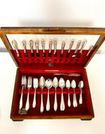 Load image into Gallery viewer, Lady Hamilton Community Plate 82 Piece Silver Flatware Set
