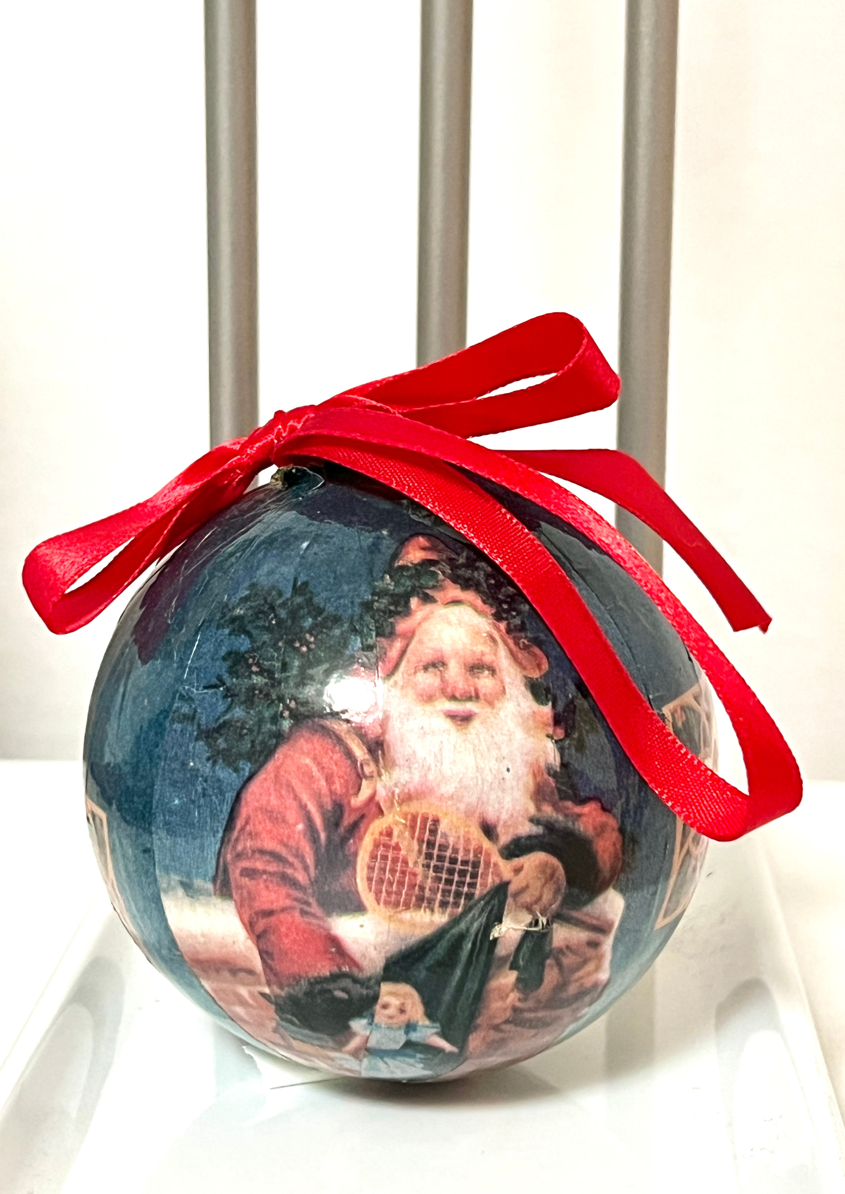 Vintage Bauble Ball Santa Claus / Merry Christmas Ornament (Blue)