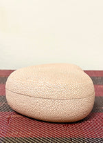 Load image into Gallery viewer, Aerin Shagreen Blush Heart Shaped Box
