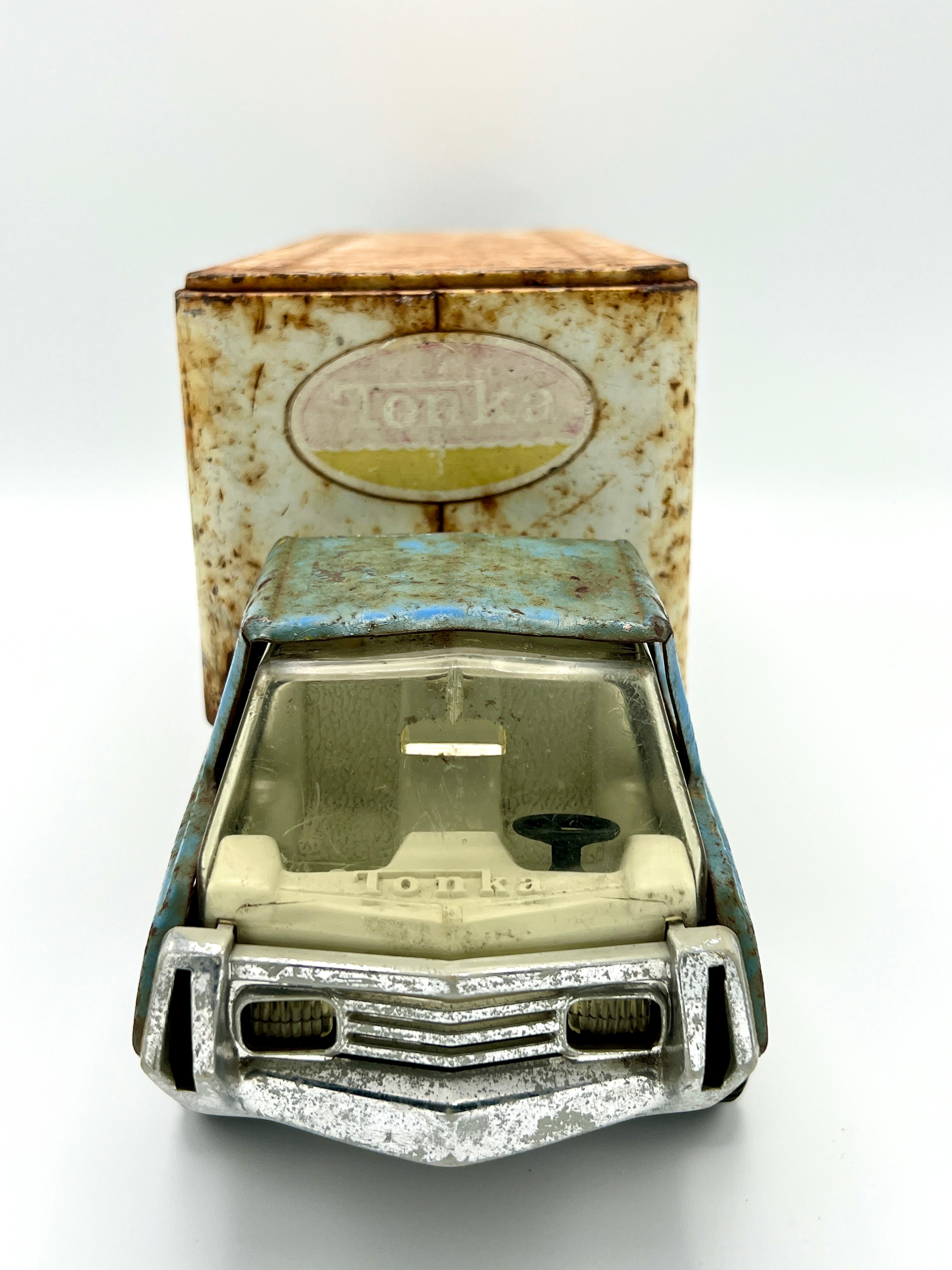 Vintage Rusty Blue & White Tonka Truck