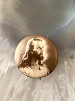 Load image into Gallery viewer, Vintage 1941 Pinback Button &quot;Jesus Christ&quot; Kriebel &amp; Bates
