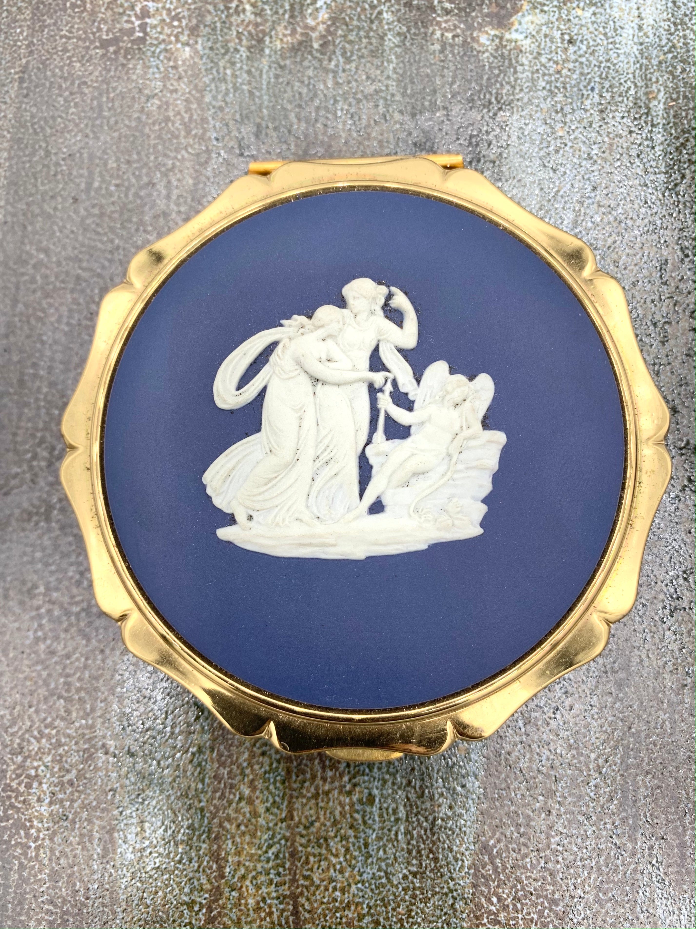 Cupid Stratton (England) Compact w/ Josiah Wedgwood Blue Jasperware Cameo