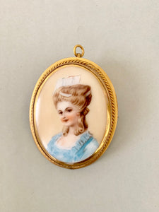 Hand Painted Porcelain Brooch Gold Tone Setting Victorian Style Jewelry