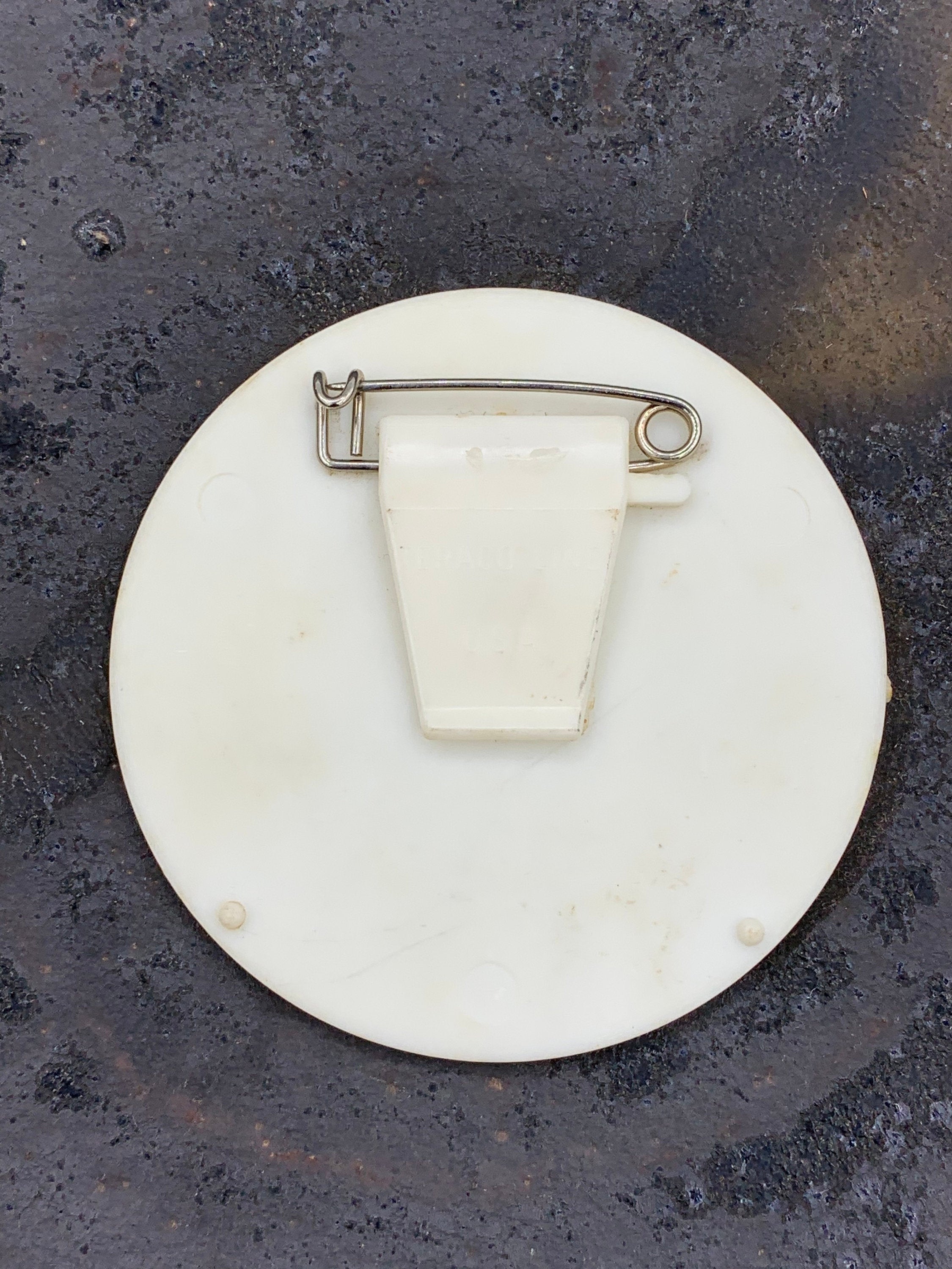 Saluto Be of Good Cheer Retro Vintage Pinback Button